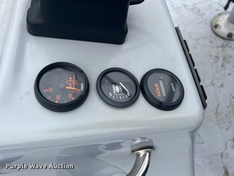 image for item MY9569 2005 Blue Wave 190  boat