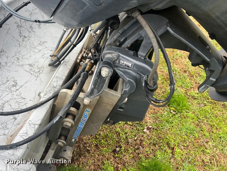 image for item MY9569 2005 Blue Wave 190  boat