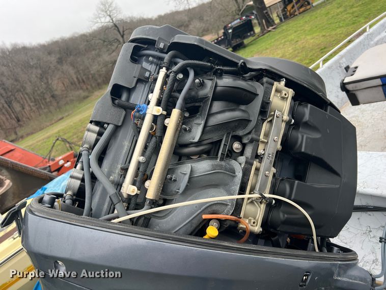 image for item MY9569 2005 Blue Wave 190  boat