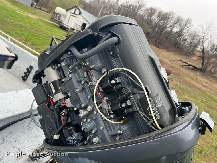 image for item MY9569 2005 Blue Wave 190  boat