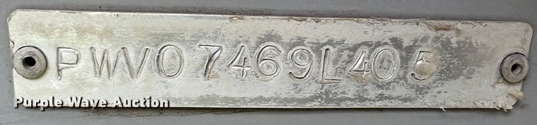 image for item MY9569 2005 Blue Wave 190  boat