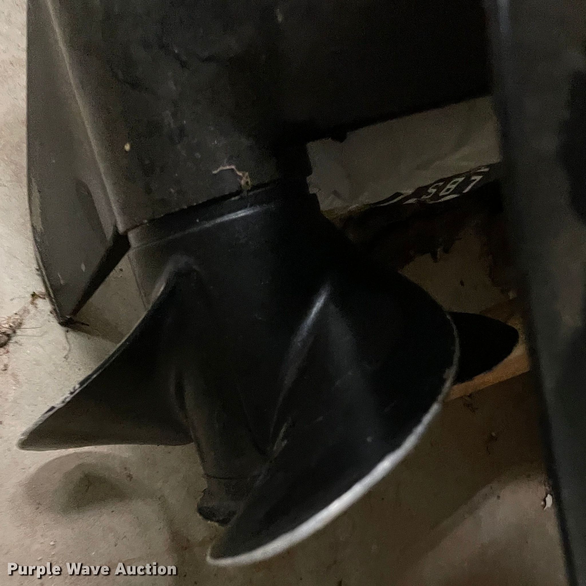 2004 Mercury outboard engine in Norman, OK Item HS9511 sold Purple Wave