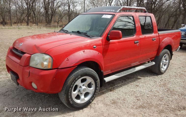 image for item DK1763 2004 Nissan Frontier  Crew Cab pickup truck