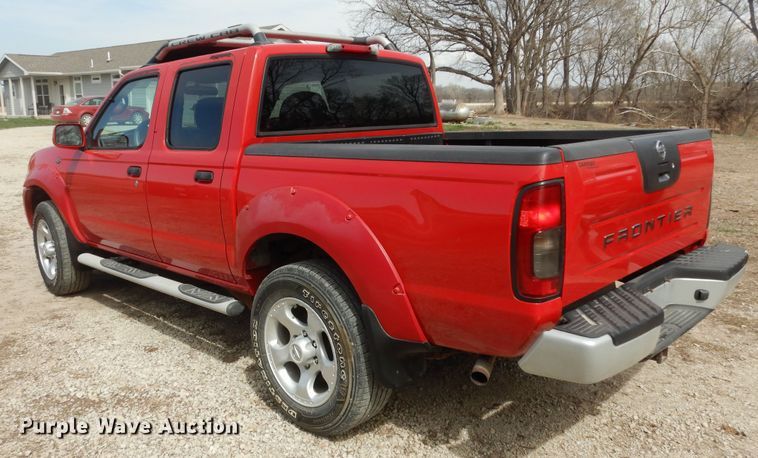 image for item DK1763 2004 Nissan Frontier  Crew Cab pickup truck