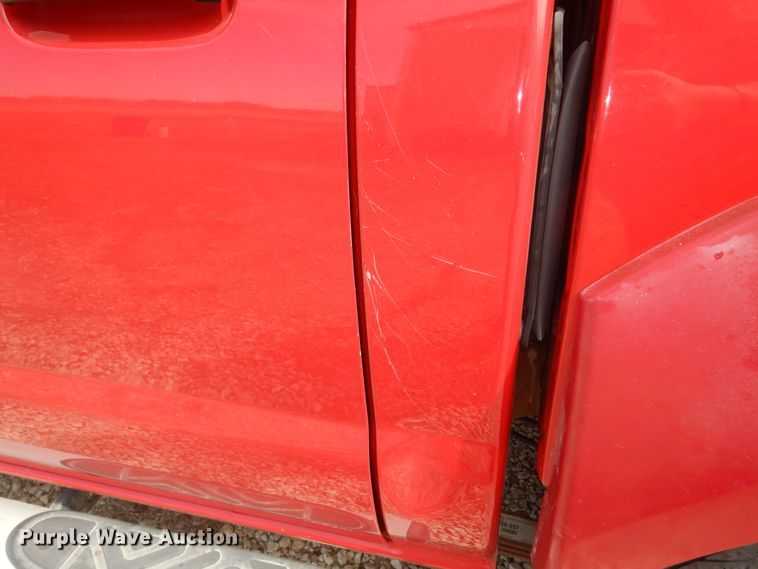 image for item DK1763 2004 Nissan Frontier  Crew Cab pickup truck