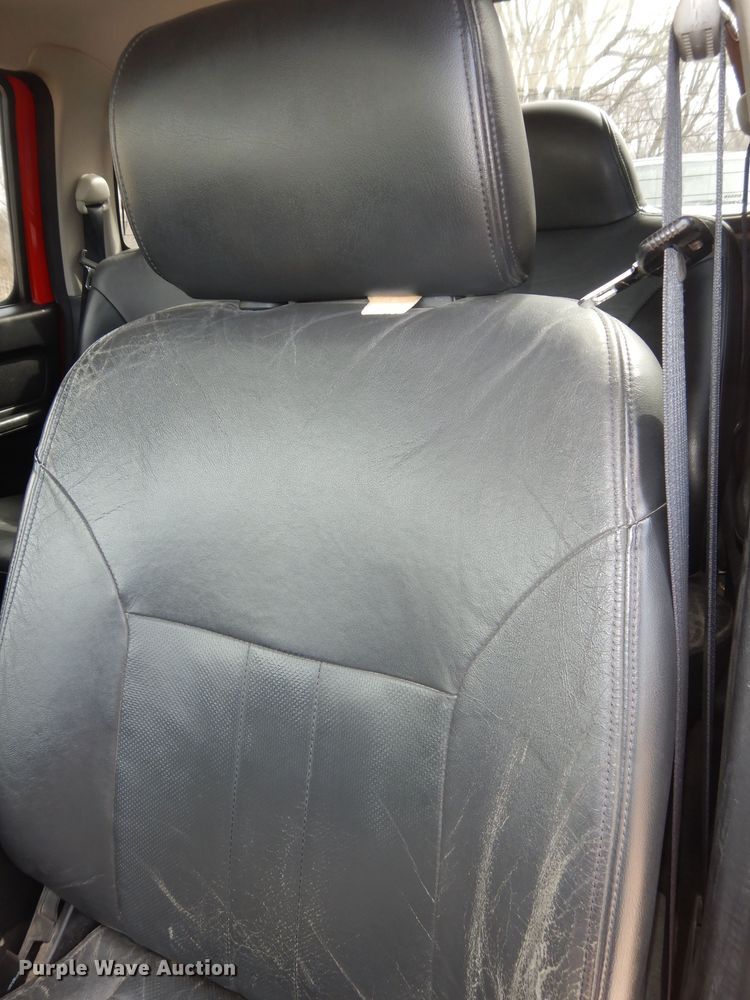 image for item DK1763 2004 Nissan Frontier  Crew Cab pickup truck