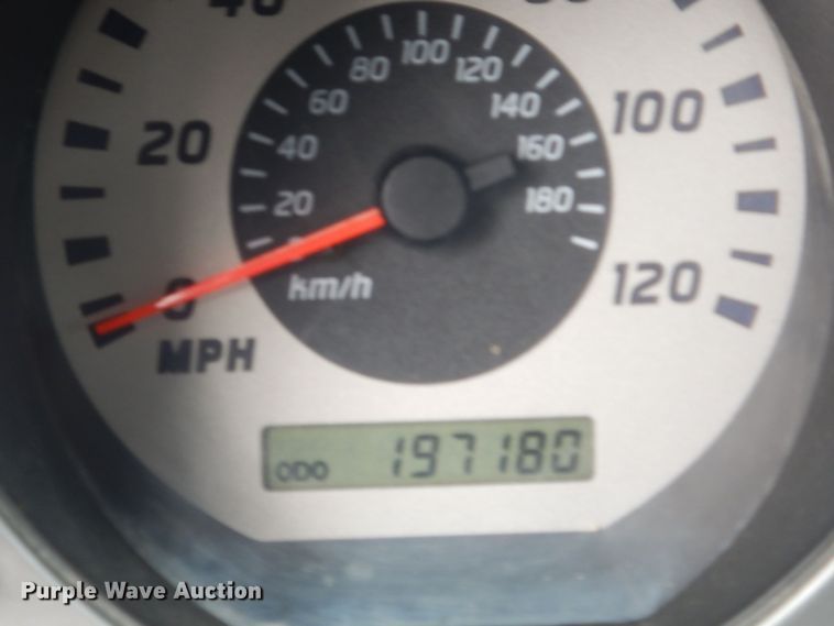 image for item DK1763 2004 Nissan Frontier  Crew Cab pickup truck