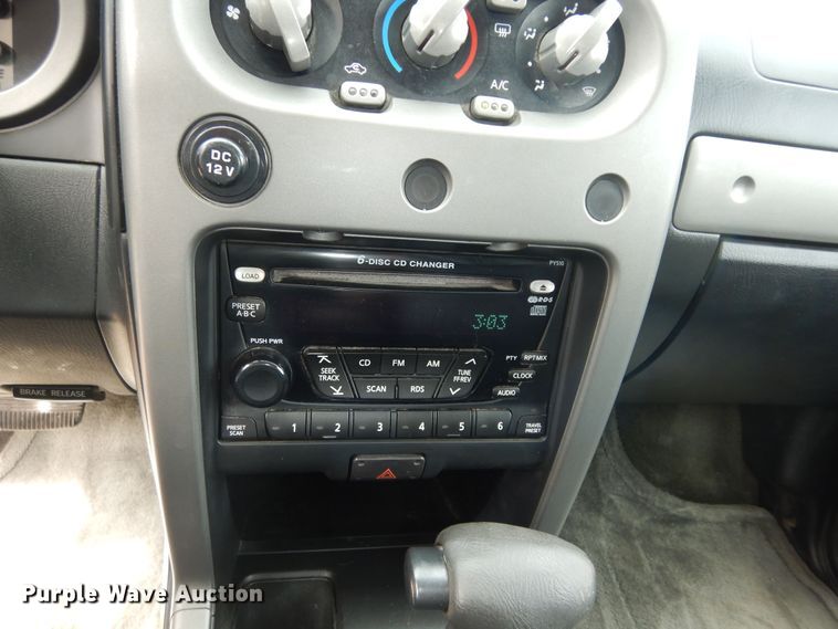 image for item DK1763 2004 Nissan Frontier  Crew Cab pickup truck