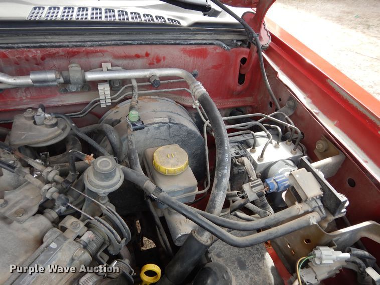 image for item DK1763 2004 Nissan Frontier  Crew Cab pickup truck