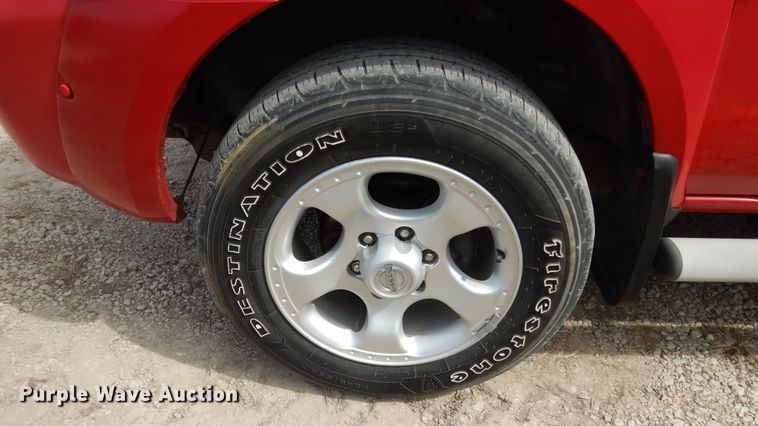 image for item DK1763 2004 Nissan Frontier  Crew Cab pickup truck