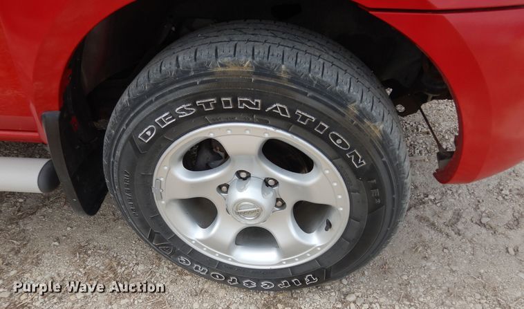 image for item DK1763 2004 Nissan Frontier  Crew Cab pickup truck