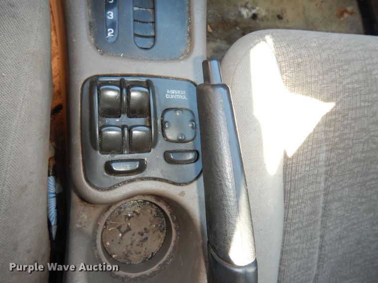 image for item DK7730 2002 Saturn SL