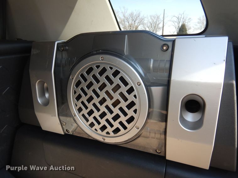 image for item DK7735 2007 Toyota FJ Cruiser  SUV