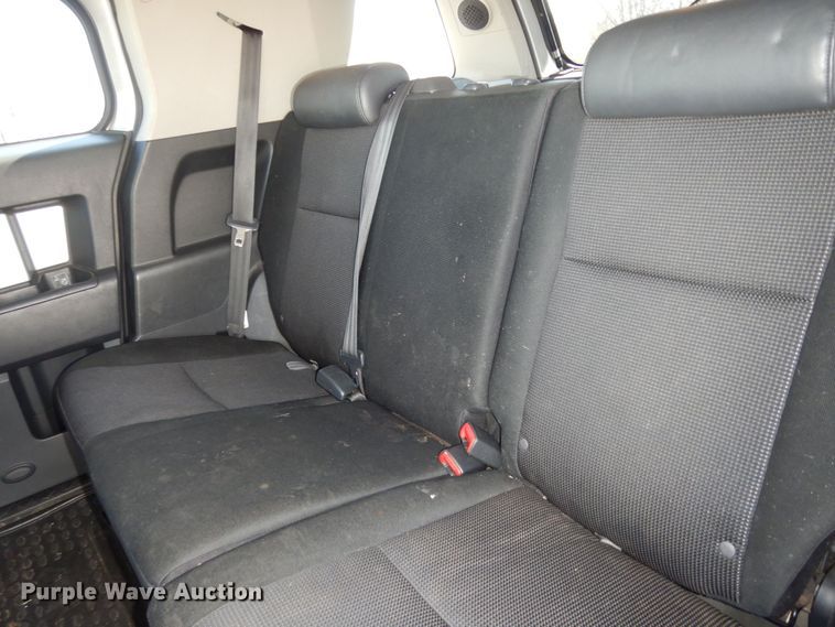 image for item DK7735 2007 Toyota FJ Cruiser  SUV