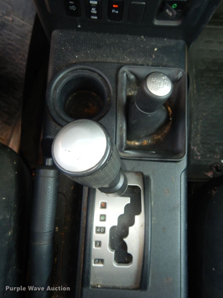 image for item DK7735 2007 Toyota FJ Cruiser  SUV