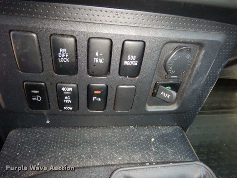 image for item DK7735 2007 Toyota FJ Cruiser  SUV