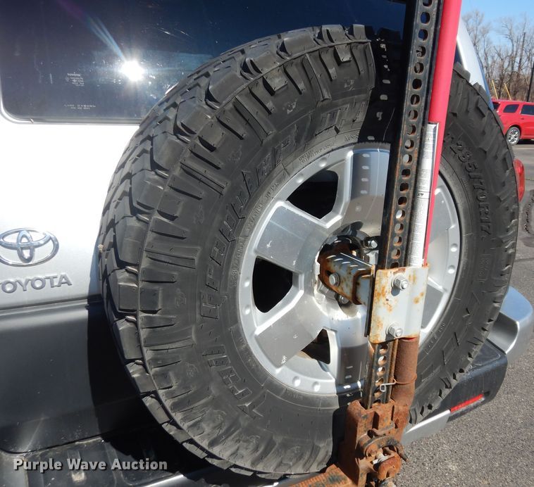 image for item DK7735 2007 Toyota FJ Cruiser  SUV