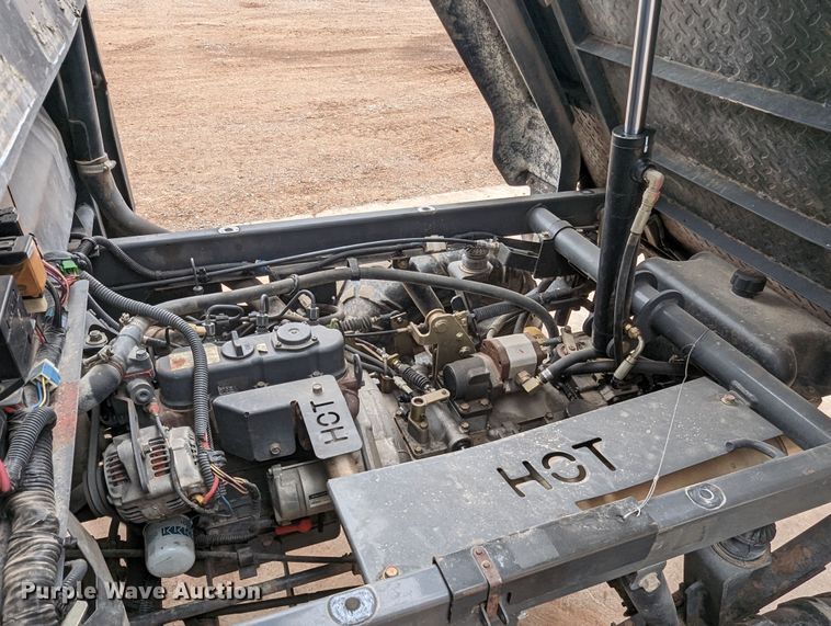 image for item DL1003 2005 Kubota RTV900  utility vehicle