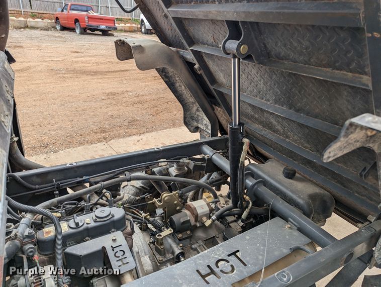 image for item DL1003 2005 Kubota RTV900  utility vehicle