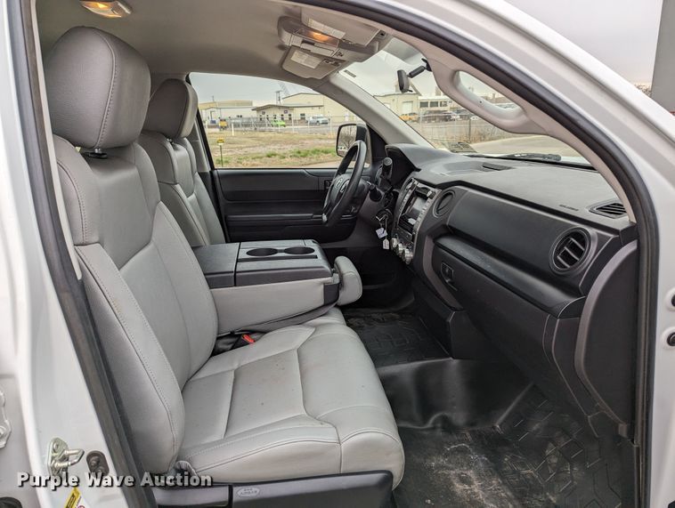 image for item DL1006 2016 Toyota Tundra  Double Cab pickup truck