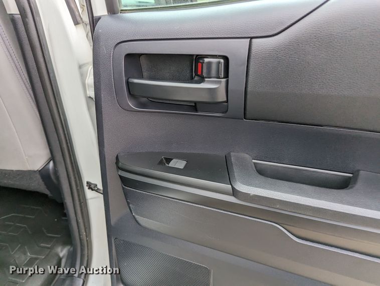 image for item DL1006 2016 Toyota Tundra  Double Cab pickup truck