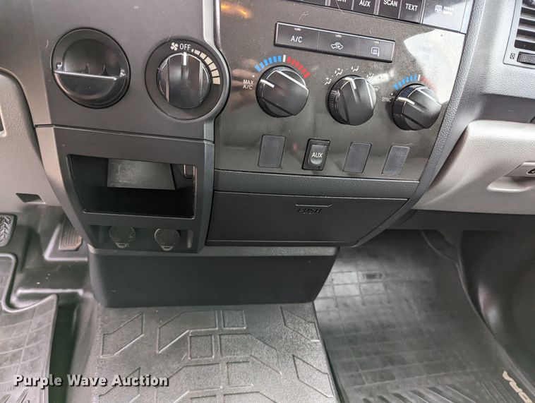 image for item DL1007 2013 Toyota Tundra  Double Cab pickup truck