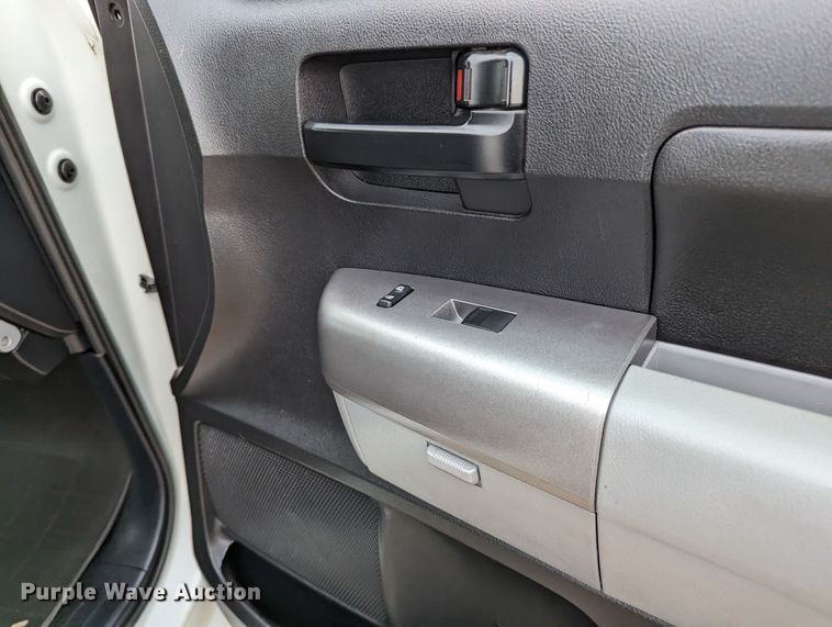 image for item DL1007 2013 Toyota Tundra  Double Cab pickup truck