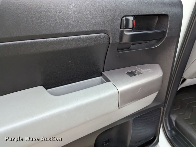 image for item DL1007 2013 Toyota Tundra  Double Cab pickup truck