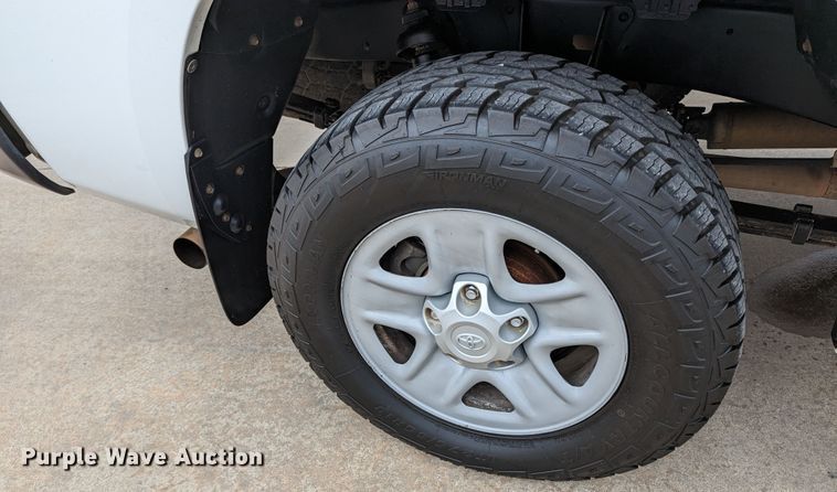 image for item DL1007 2013 Toyota Tundra  Double Cab pickup truck