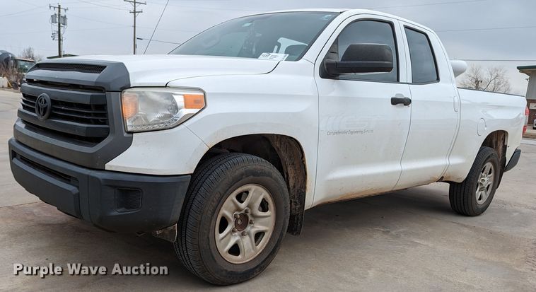 image for item DL1008 2015 Toyota Tundra  Double Cab pickup truck