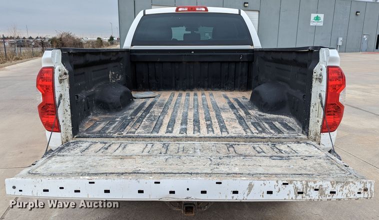 image for item DL1008 2015 Toyota Tundra  Double Cab pickup truck