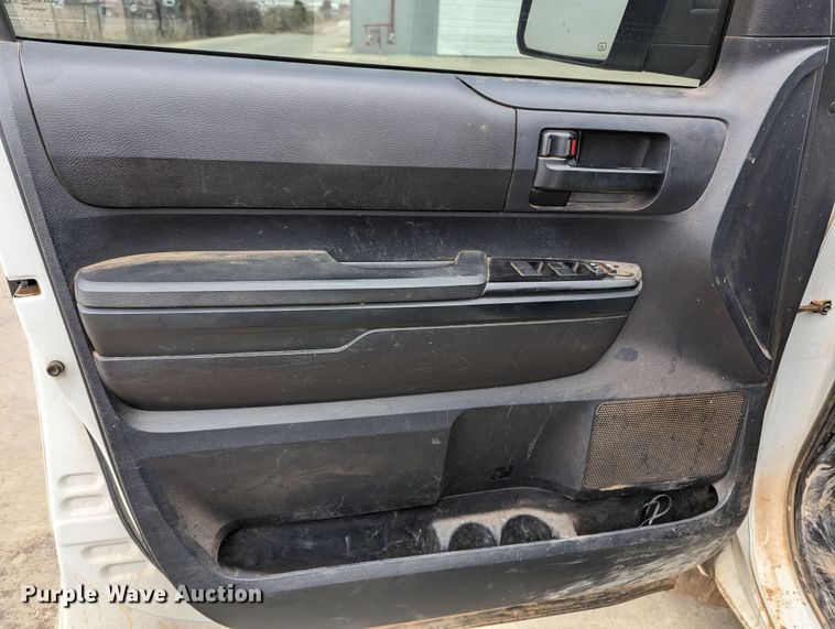 image for item DL1008 2015 Toyota Tundra  Double Cab pickup truck