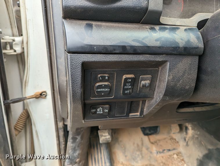 image for item DL1008 2015 Toyota Tundra  Double Cab pickup truck