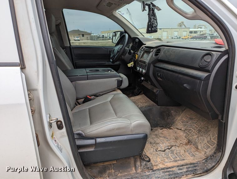 image for item DL1008 2015 Toyota Tundra  Double Cab pickup truck