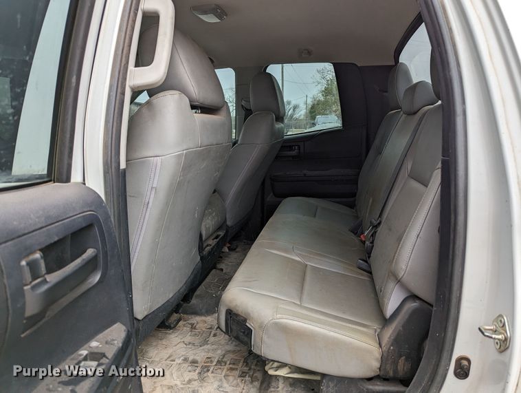 image for item DL1008 2015 Toyota Tundra  Double Cab pickup truck