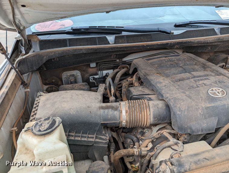 image for item DL1008 2015 Toyota Tundra  Double Cab pickup truck