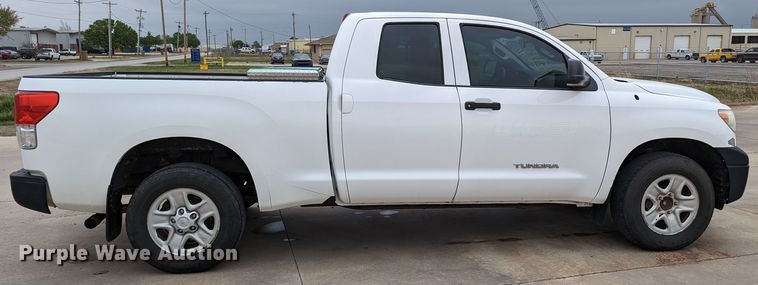 image for item DL1009 2012 Toyota Tundra  Double Cab pickup truck