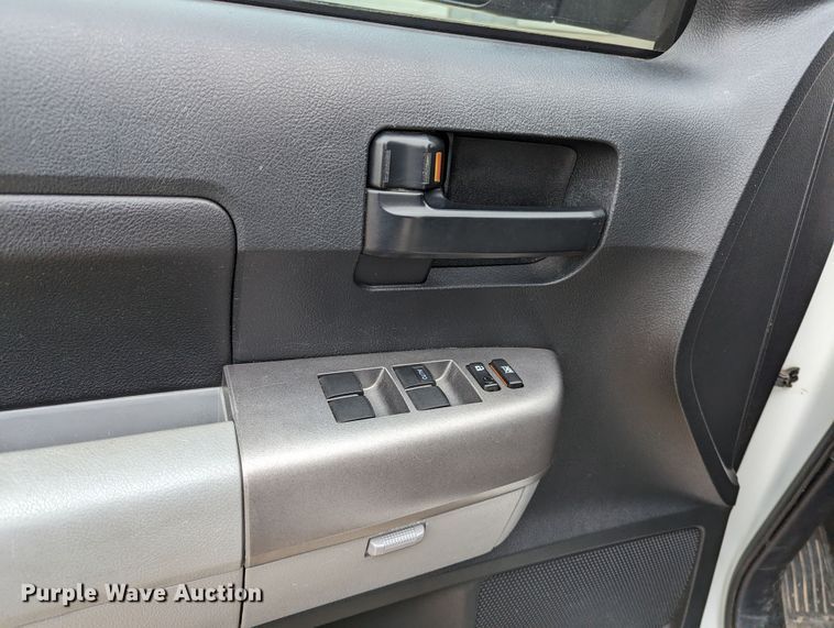 image for item DL1009 2012 Toyota Tundra  Double Cab pickup truck