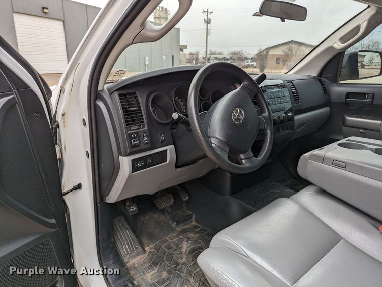 image for item DL1009 2012 Toyota Tundra  Double Cab pickup truck