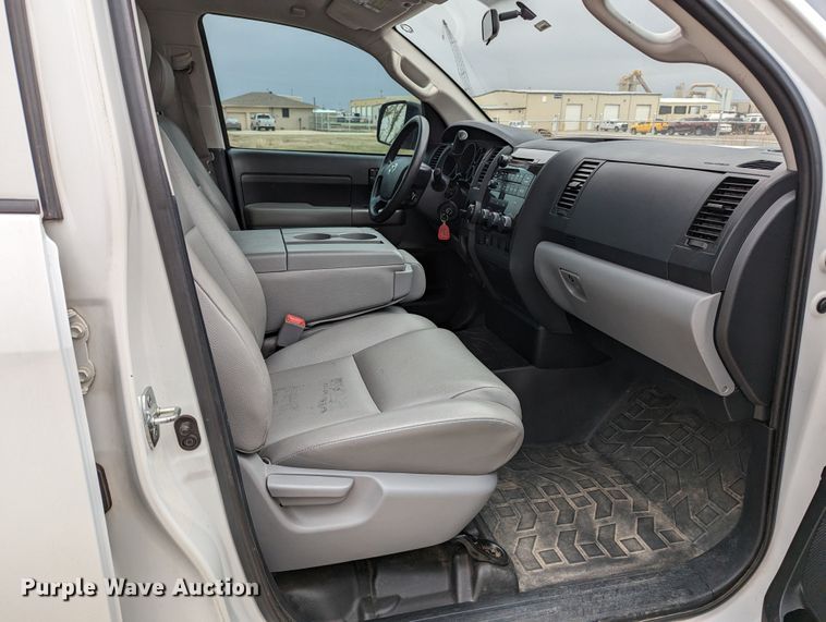 image for item DL1009 2012 Toyota Tundra  Double Cab pickup truck