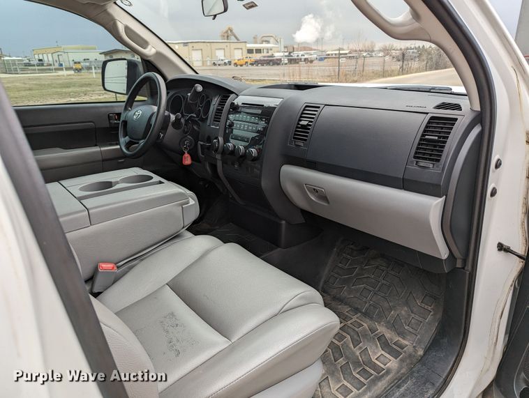 image for item DL1009 2012 Toyota Tundra  Double Cab pickup truck