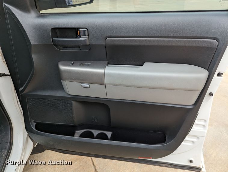 image for item DL1009 2012 Toyota Tundra  Double Cab pickup truck