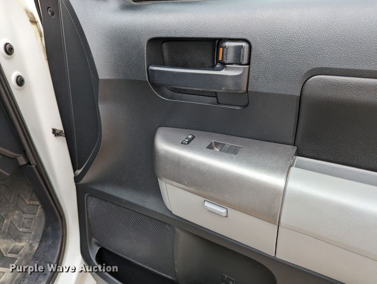 image for item DL1009 2012 Toyota Tundra  Double Cab pickup truck