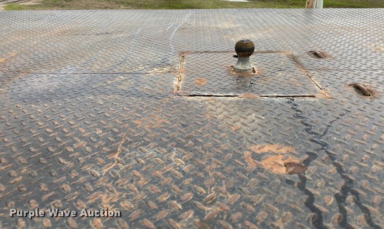 image for item DL7107 2012 Ford F550 Super Duty  SuperCab flatbed truck