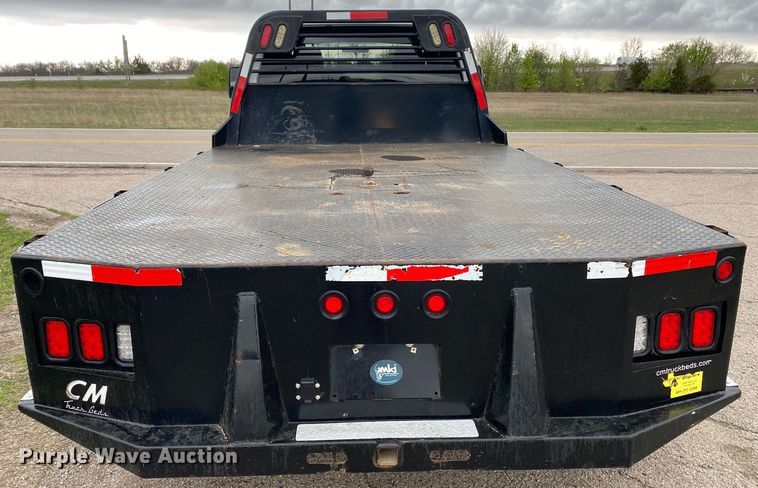 image for item DL7107 2012 Ford F550 Super Duty  SuperCab flatbed truck