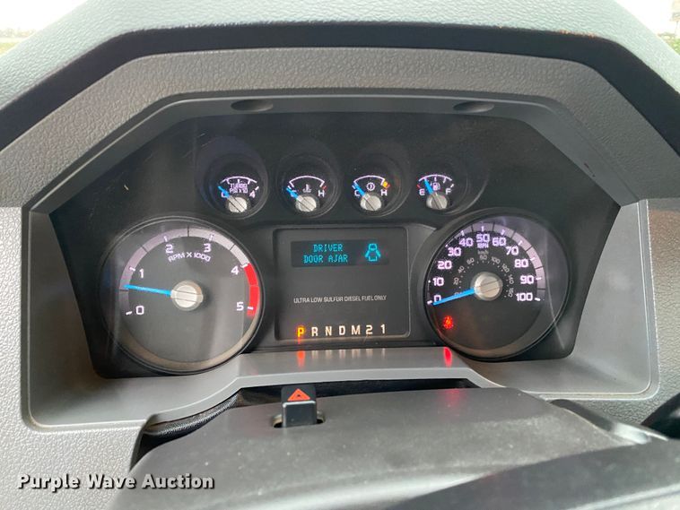 image for item DL7107 2012 Ford F550 Super Duty  SuperCab flatbed truck