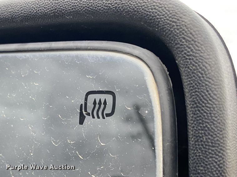 image for item DL7107 2012 Ford F550 Super Duty  SuperCab flatbed truck