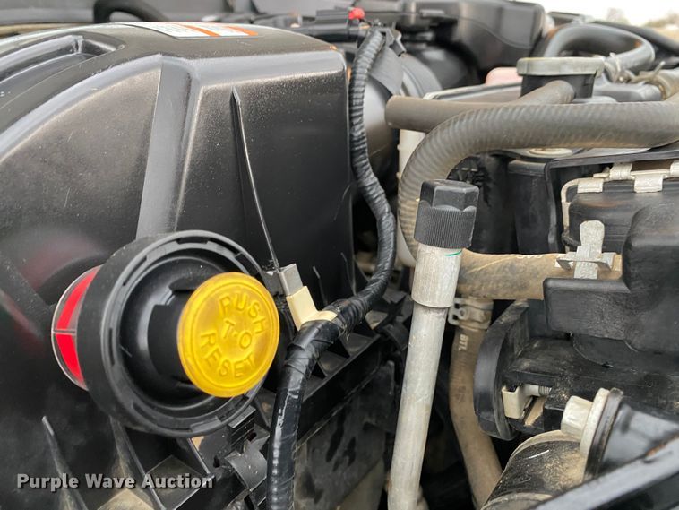 image for item DL7107 2012 Ford F550 Super Duty  SuperCab flatbed truck