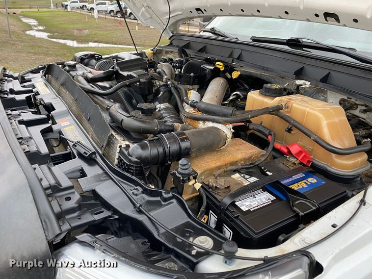 image for item DL7107 2012 Ford F550 Super Duty  SuperCab flatbed truck