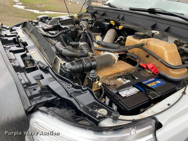 image for item DL7107 2012 Ford F550 Super Duty  SuperCab flatbed truck